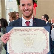 Laurea magistrale in Ingegneria Meccanica presso Politecnico di Torino. Mi piace fare lezioni di Matematica, Fisica e Chimica